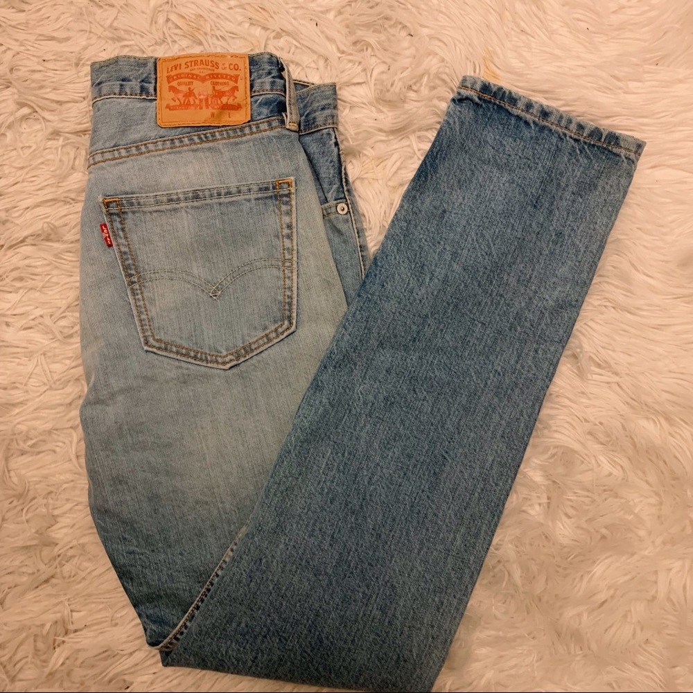 light washed Levi jeans vintage
